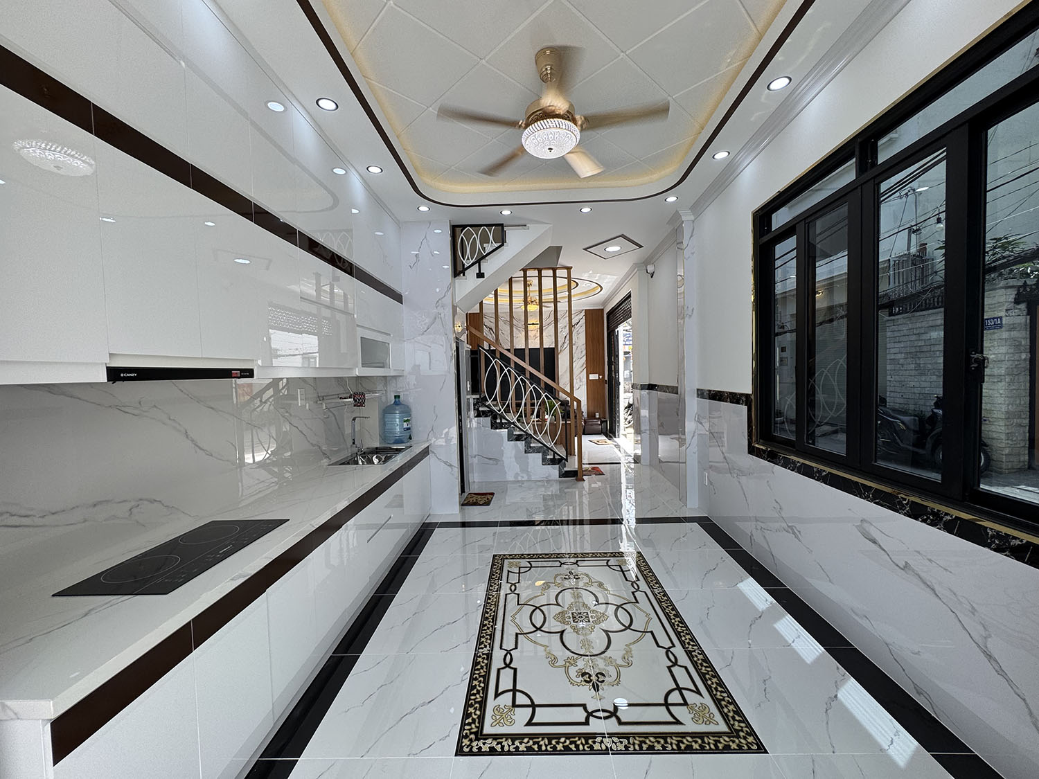 Tuyệt phẩm 3lầu full nội thất cao cấp (xây ở) hẻm ôtô 7 chỗ đổ trong nhà khu VIP Nguyễn Thượng Hiền